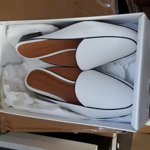 Sz 38 NIB Neely and Chloe slides